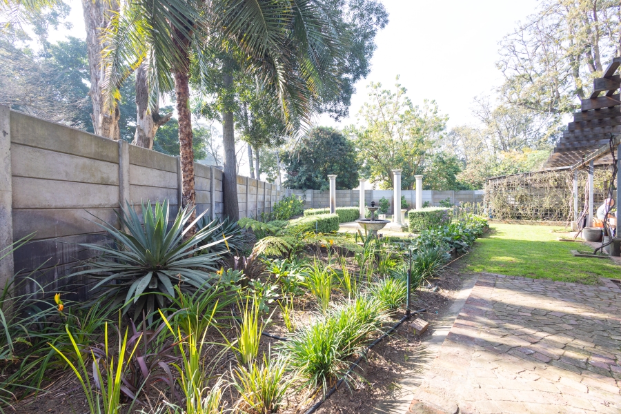7 Bedroom Property for Sale in Penhill Western Cape